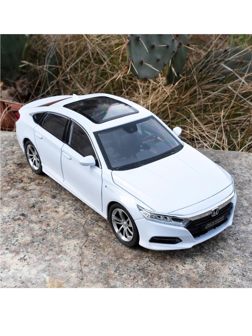 Honda Accord Che Zhi 1/24 Diecast Model White Car Collection Display With Light